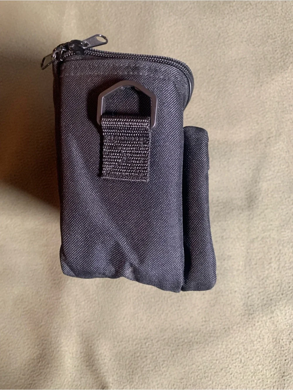 New Samsonite black padded camera/camcorder bag. Approx 9.5” x 6.5” x 4”